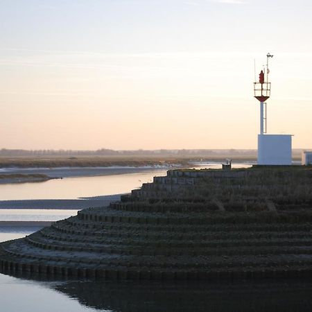 Le Relais De La Baie - Chambres D'Hotes 滨海努瓦耶勒 外观 照片